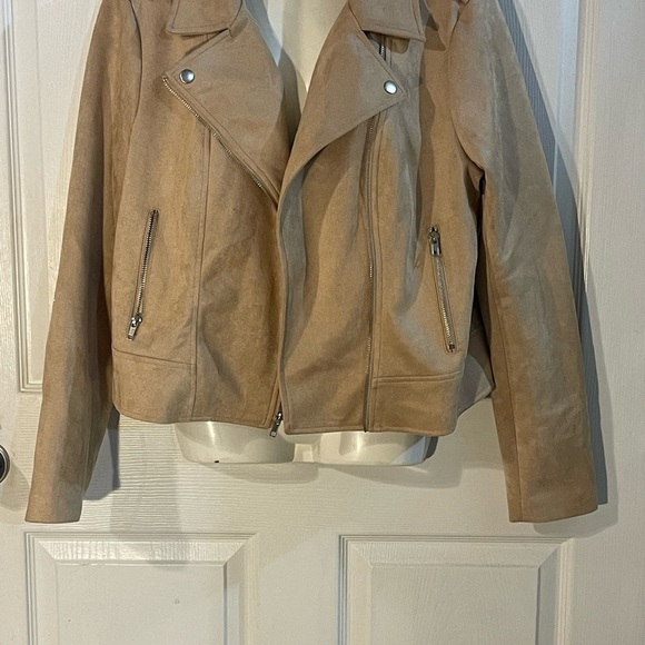 BB Dakota Jackets & Blazers - BB Dakota Light Brown Leather Jacket